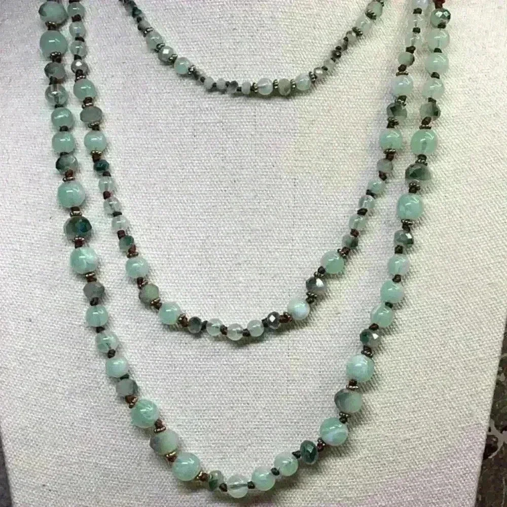 Green Beaded Necklace with AB Effect Vintage